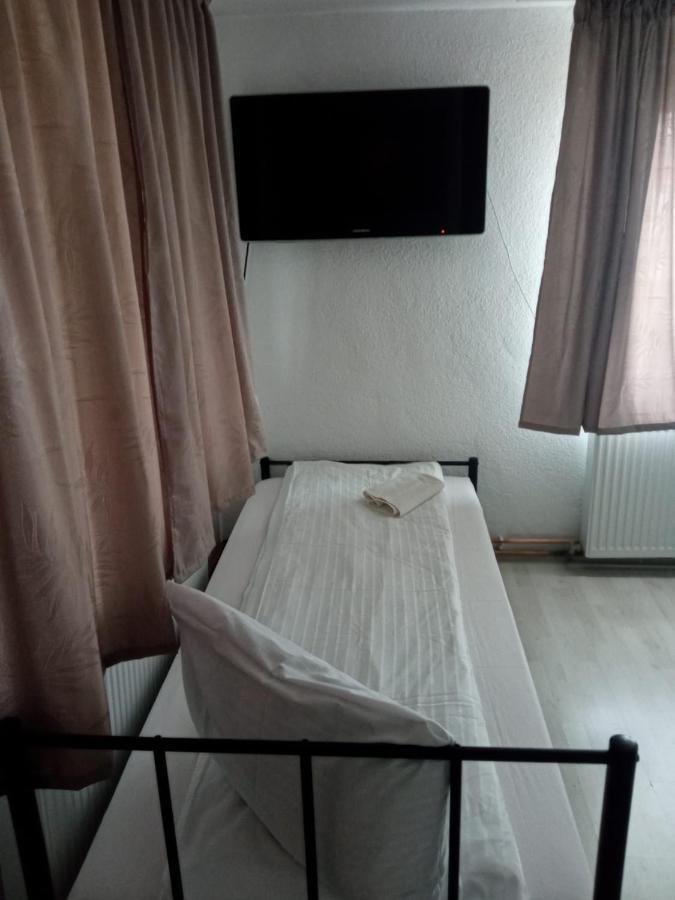 Casa Iuliana Otel Subcetate  Dış mekan fotoğraf