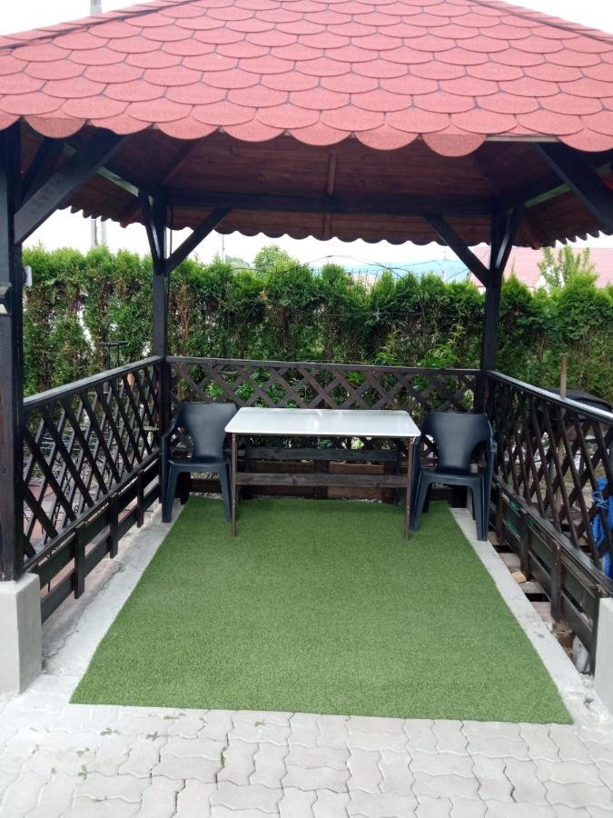 Casa Iuliana Otel Subcetate  Dış mekan fotoğraf